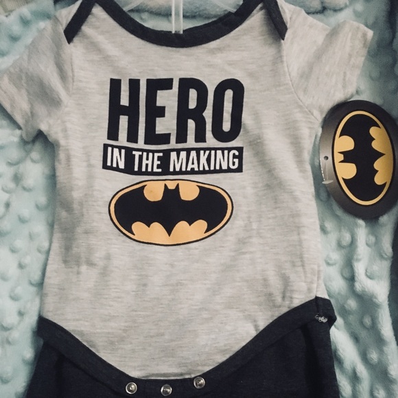 Batman outfit - Picture 1 of 2